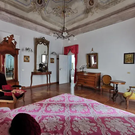 Le Foglie Di Acanto Bed & Breakfast 3*