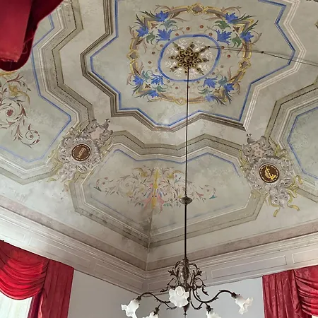 Bed & Breakfast Le Foglie Di Acanto 3*